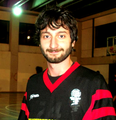 La squadra Senior in ripresa dopo il colpo del Basket Club La squadra Senior in ripresa dopo il colpo del Basket Club